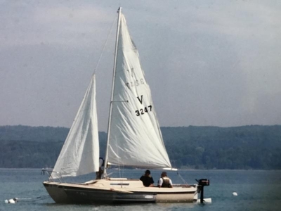 1977 MacGregor Venture 21 sailboat for sale in Ohio