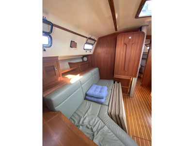 2001 island packet 380 sailboat for sale in Massachusetts