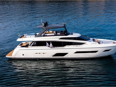 2023 Ferretti Yachts780