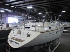 1998 Beneteau Oceanis 36.5 CC sailboat for sale in Illinois