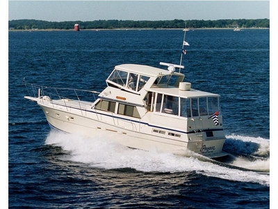 1982 Viking Double Cabin Motor Yacht powerboat for sale in Michigan