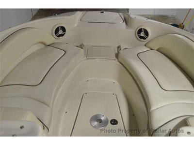 2008 Sea Ray Sundeck 220 powerboat for sale in Florida