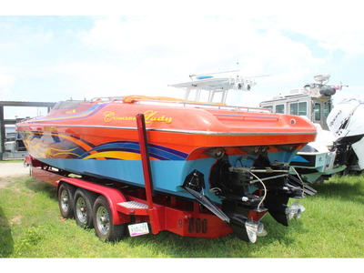 2000 Hallett 40 powerboat for sale in Texas