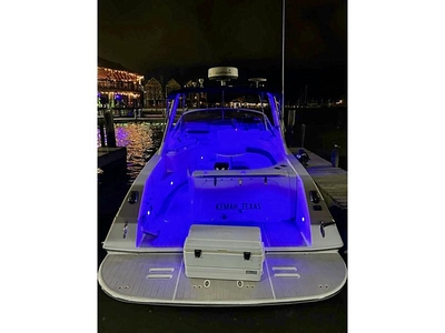 2005 Fountain 38 Express Cruiser powerboat for sale in Texas