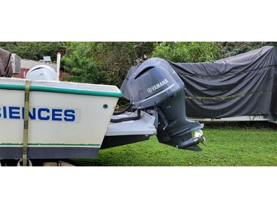 1989 Mako 286 powerboat for sale in Florida