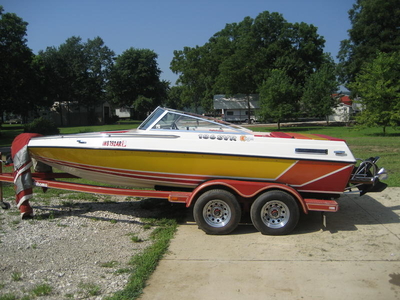 1990 Baja 186 SVR islander powerboat for sale in Indiana