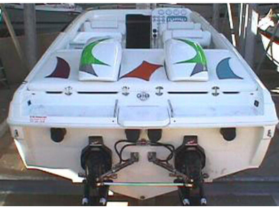 2000 Advantage 32 Victory powerboat for sale in Florida