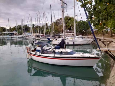 29 Foot Fiberglass Yacht, Dufour