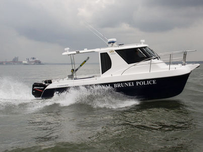 Patrol boat - 8000 Series - LeisureCat - catamaran / outboard