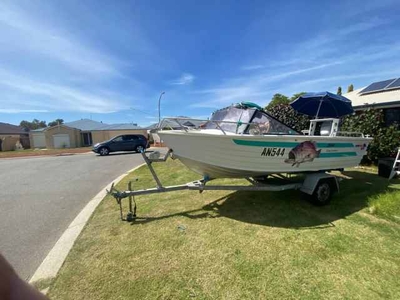 Quintrex Bayhunter 4.7m With Honda 50HP 4 Stroke Outboard