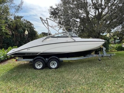 Yamaha SX 210 powerboat for sale in Florida