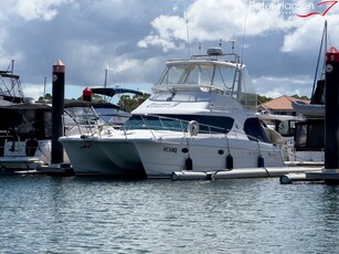 Voyager 1040 Flybridge Catamaran