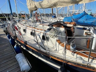 For Sale: Pacific Seacraft 34