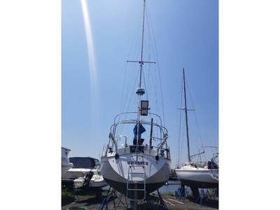 1979 Hunter Cherubini sailboat for sale in New York