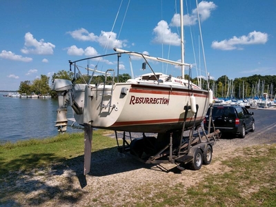1984 Hunter 25.5 sailboat for sale in Indiana