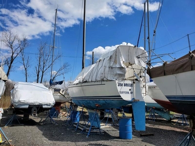 1986 Freedom 29 sailboat for sale in New York