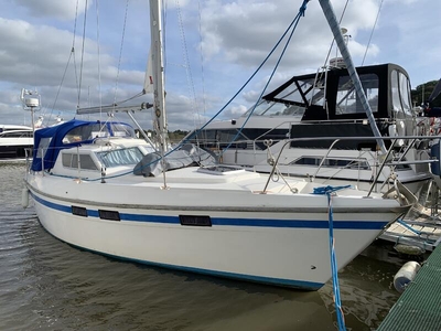 For Sale: 1987 Southerly 100 Lift Keel Cruiser