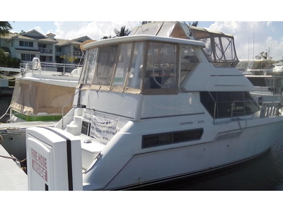 1996 Carver 355 aft cabin powerboat for sale in Florida
