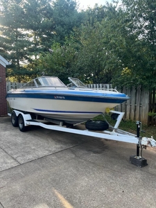 Sea Ray 21' Boat Located In Bowling Green, KY - Has Trailer