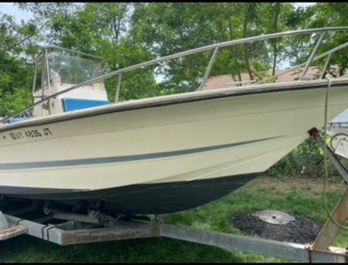 Hydra Sports Vector 21' Boat Located In Mastic, NY - Has Trailer