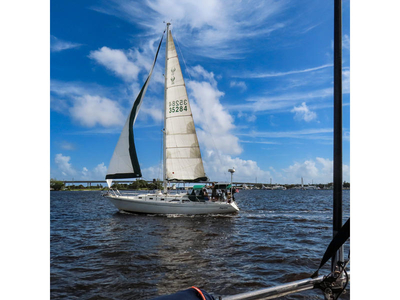 1990 Ericson 35-3 sailboat for sale in Florida
