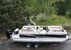 Triple Tube 22 Sport Tritoon New Pontoon Boat-150 Four Stroke And Trailer