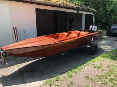 For Sale Is A 520 Cm Long Custom Made Mahogany Flat Bottom Boat. Equipped With