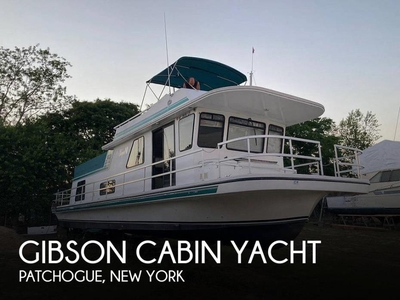 2001 Gibson Cabin Yacht in Patchogue, NY
