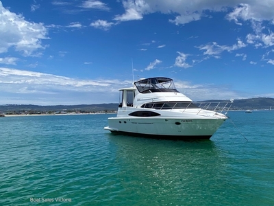 CARVER 444 MOTOR YACHT BOW AND STERN THRUSTERS REDUCED