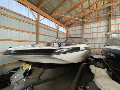 Yamaha SX190 Sport Boat, Includes Trailer And Cover