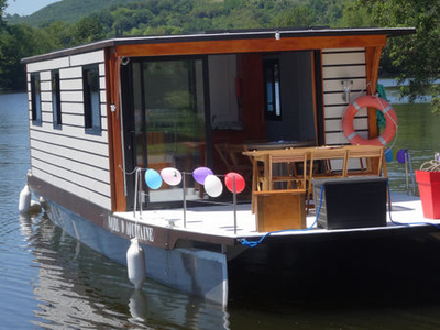 Catamaran houseboat - Standard - BATEAUX POUR LA PLANETE - inboard / solar powered / river running