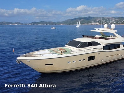 Ferretti Altura 840 (powerboat) for sale