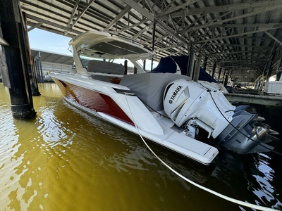 2020 Tiara Yachts 38' 38 LS