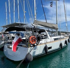 2017 - Beneteau Oceanis 55 Owners
