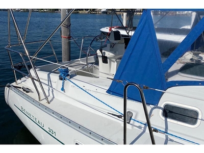2001 Beneteau 331 sailboat for sale in Florida