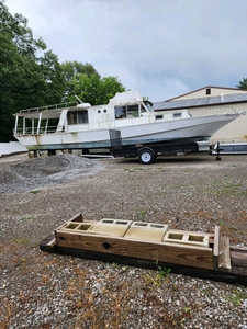 1968 Suwanee 50' Houseboat Located In Murphysboro, IL - No Trailer