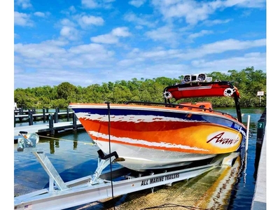2008 Avanti 36 powerboat for sale in Florida