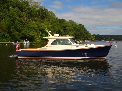 2009 Hinckley Picnic Boat 37 MKIII