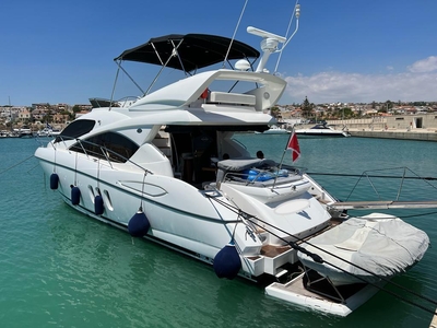 2011 Sunseeker Manhattan 52