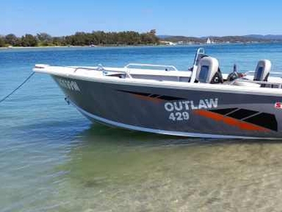 2020 Stacer 429 Outlaw Side Console Aluminium Boat