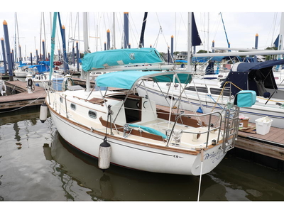 1984 Cape Dory 26 sailboat for sale in Texas