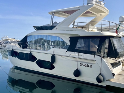 2019 Absolute 58 FLY | 56ft