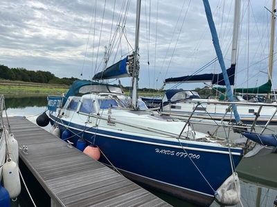 For Sale: Hunter Yacht 27