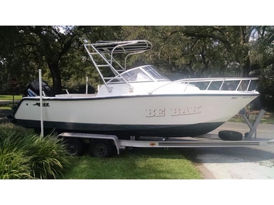 2004 Mako 215 powerboat for sale in South Carolina