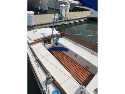 1974 Cape Dory CD 25 sailboat for sale in Virginia