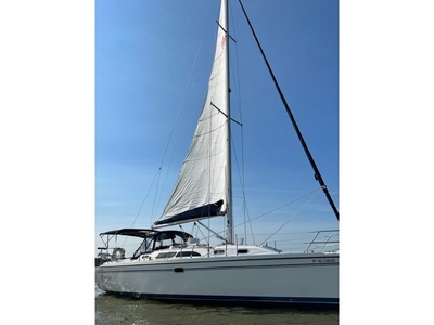 2004 CATALINA 350 sailboat for sale in Maryland