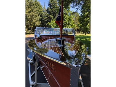 1930 Chris Craft 22 Model 102 Triple Cockpit Runabout powerboat for sale in Oregon