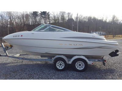 2000 Maxum 2100 SC powerboat for sale in Pennsylvania