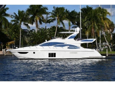 2014 Azimut 60 Flybridge powerboat for sale in Florida