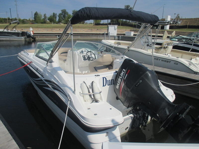 2015 Hurricane SunDeck 2200 powerboat for sale in Michigan